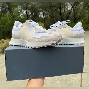 Womens new balance 327 white cream shoes 7 sea salt